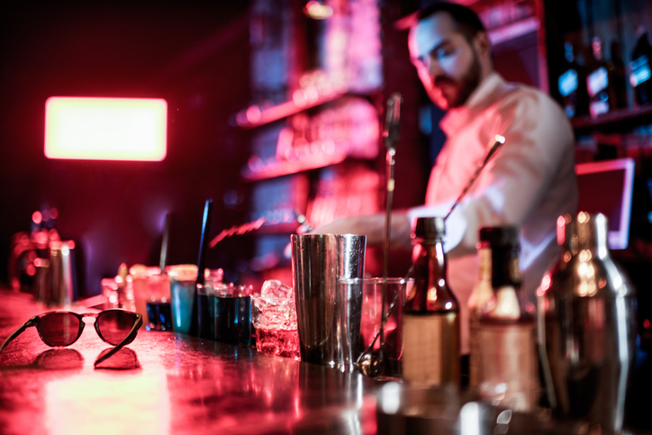 bartender prepping drinks